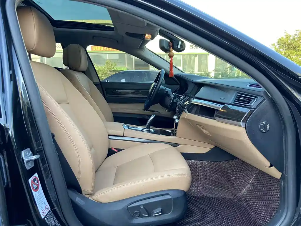 BMW 7 Series 2014 — фото 12