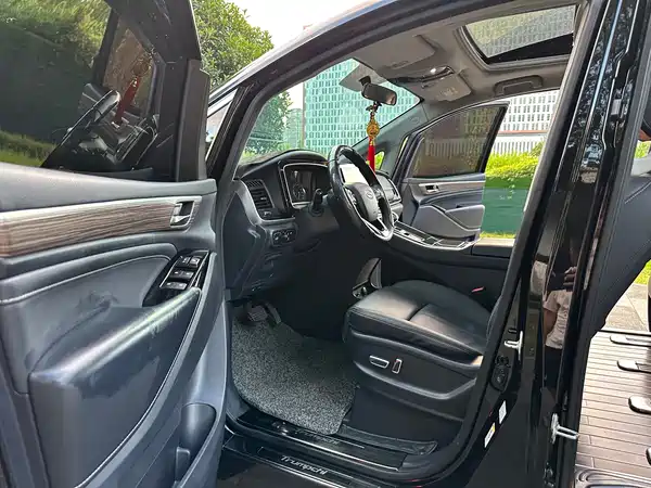 GAC Trumpchi M8 2022