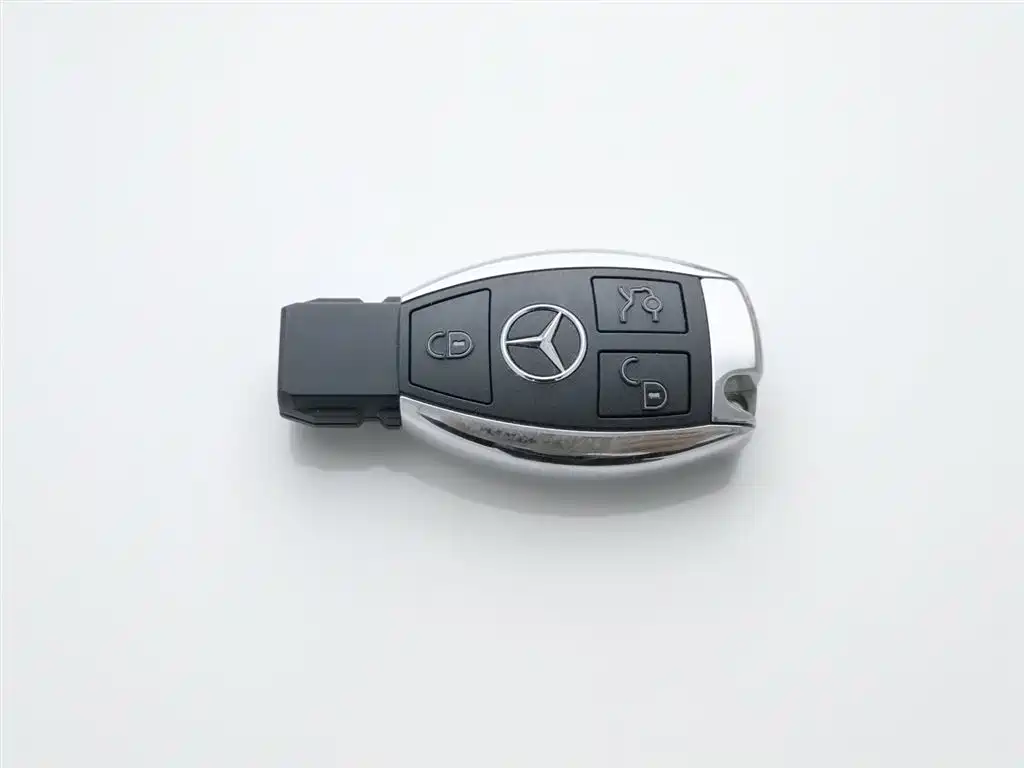 Mercedes-Benz GLC 2018 — фото 19