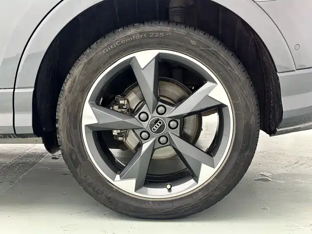 Audi Q3 2021 — фото 17