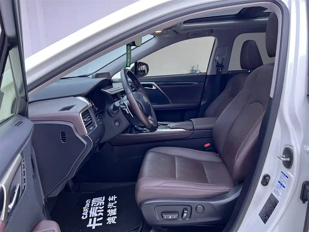 Lexus RX 2022 — фото 16