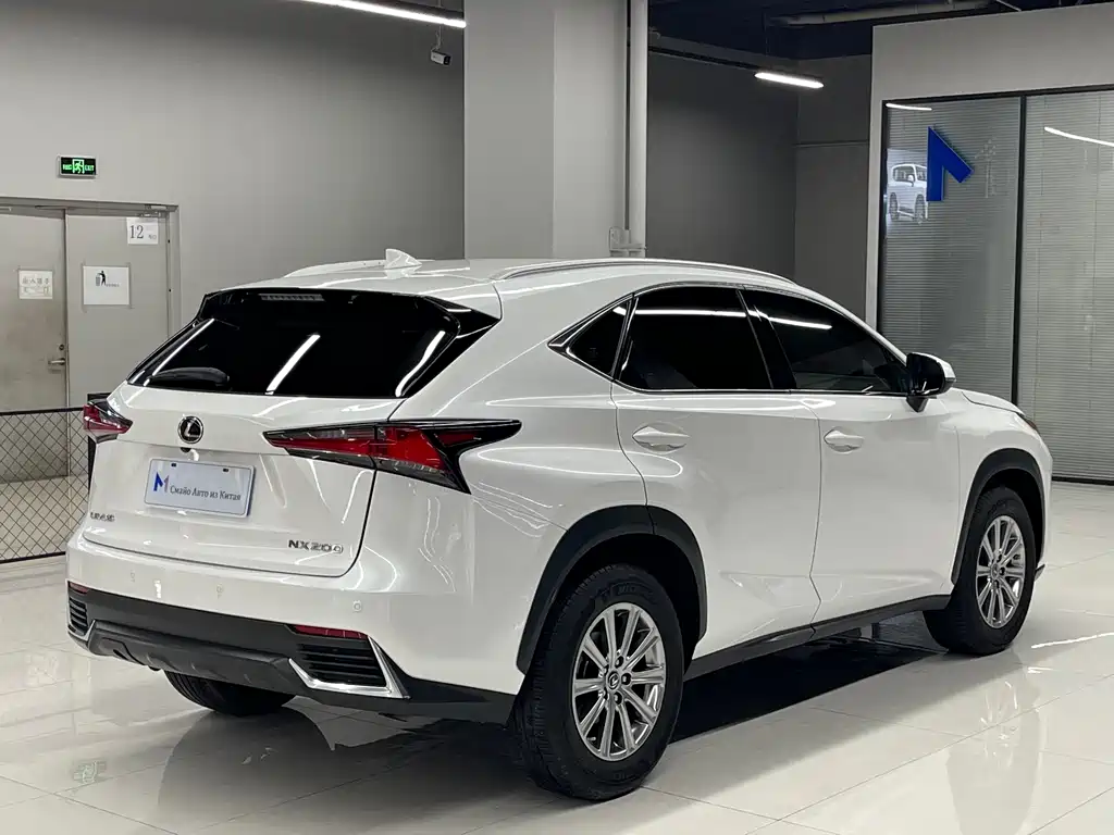 Lexus NX 2018 — фото 6