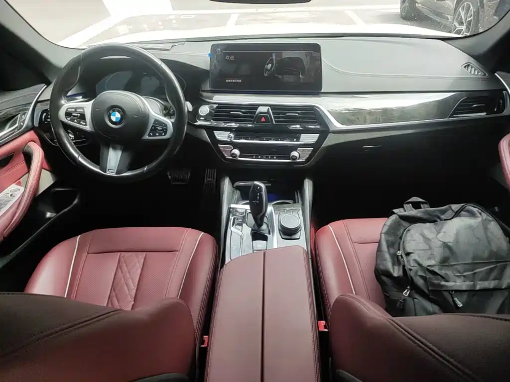BMW 5 Series 2022 — фото 16