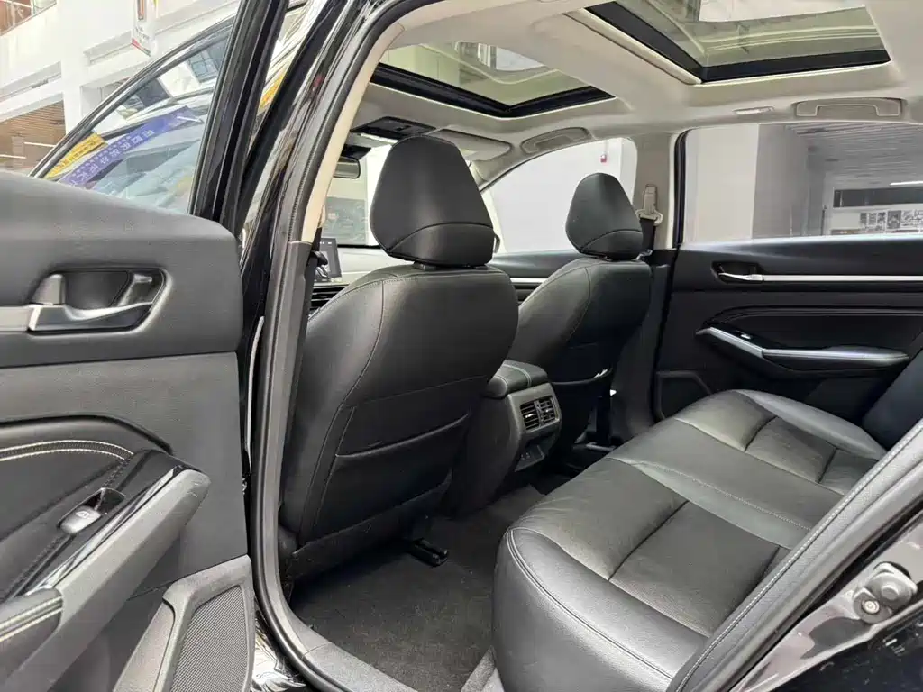 Nissan Teana 2023 — фото 12
