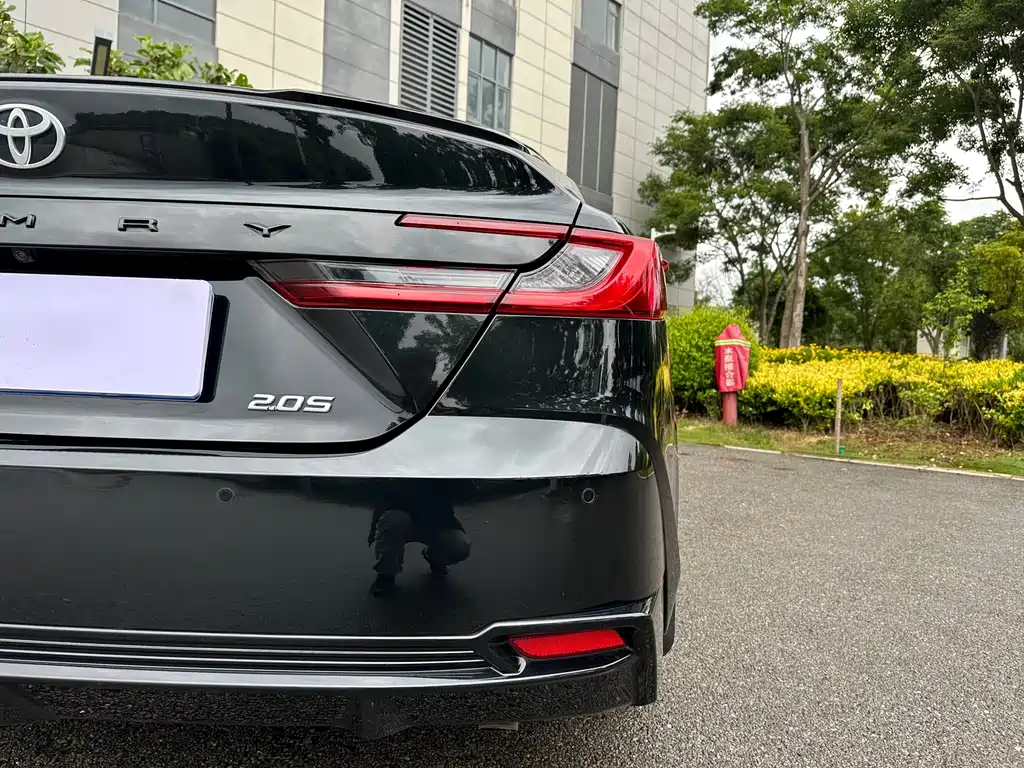 Toyota Camry 2024 — фото 16