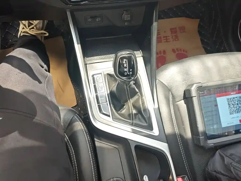 Geely Vision X3 2019 — фото 14