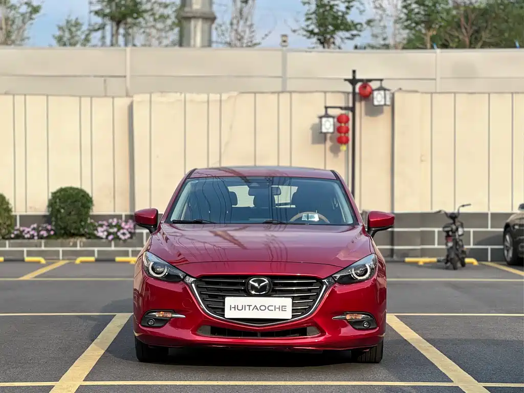 Mazda 3 Axela 2017 — фото 2