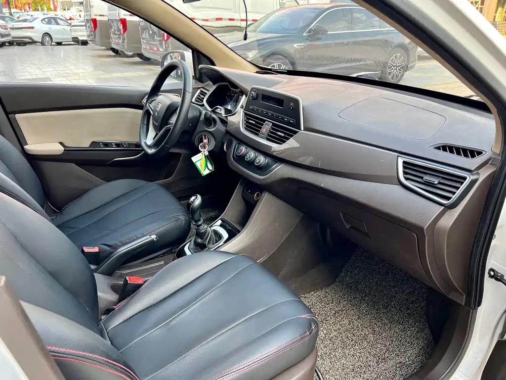 Baojun 310W 2017