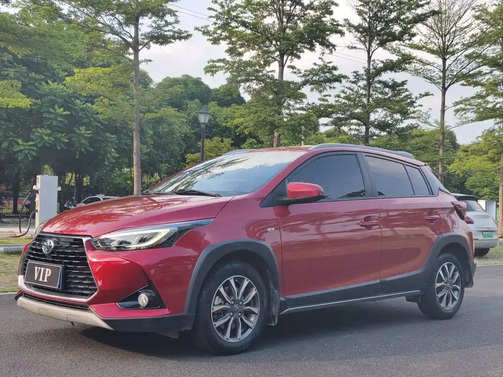 Toyota Yaris L 2021
