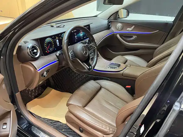 Mercedes-Benz E-Class 2022