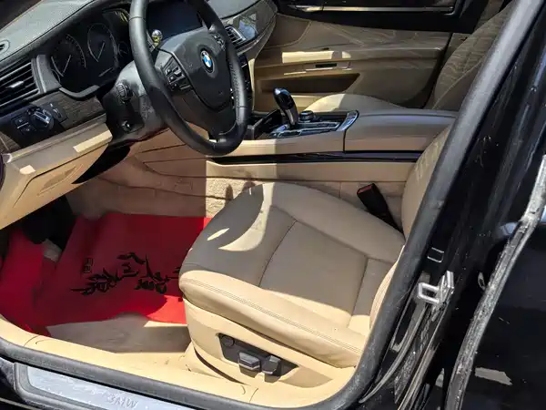 BMW 7 Series 2011