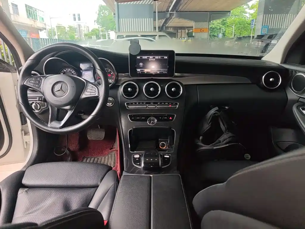 Mercedes-Benz C-Class 2016 — фото 10