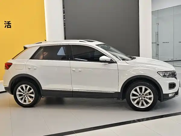 Volkswagen T-Roc 2023
