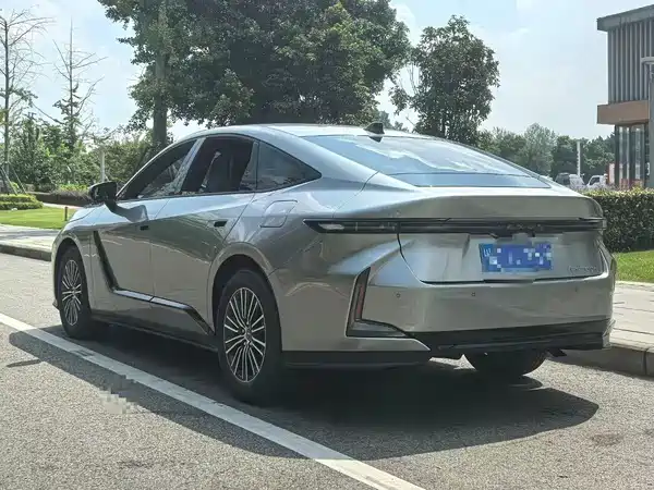 Lexus ES 2026