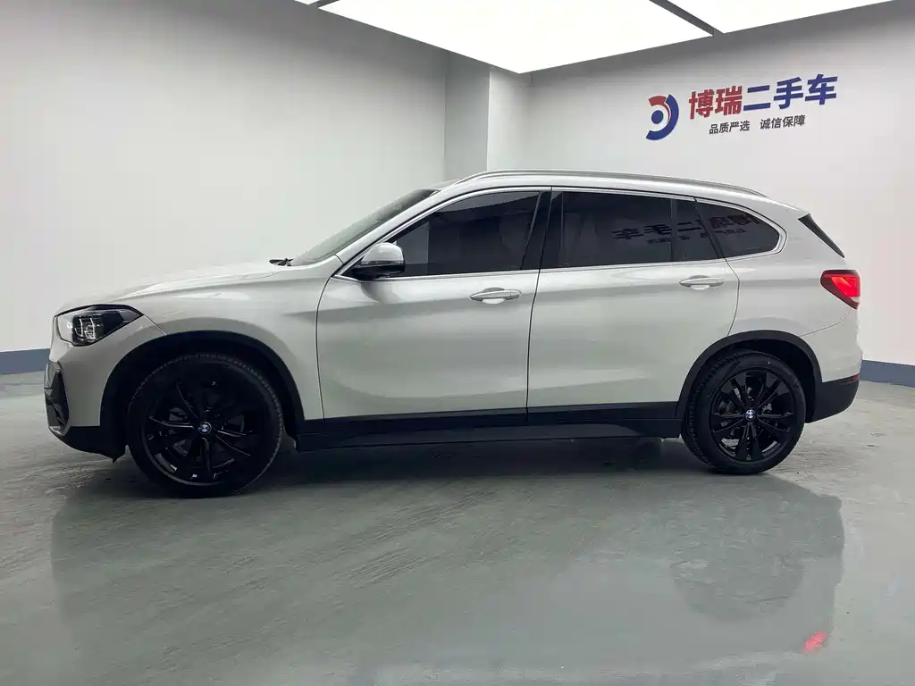 BMW X1 2021 — фото 11