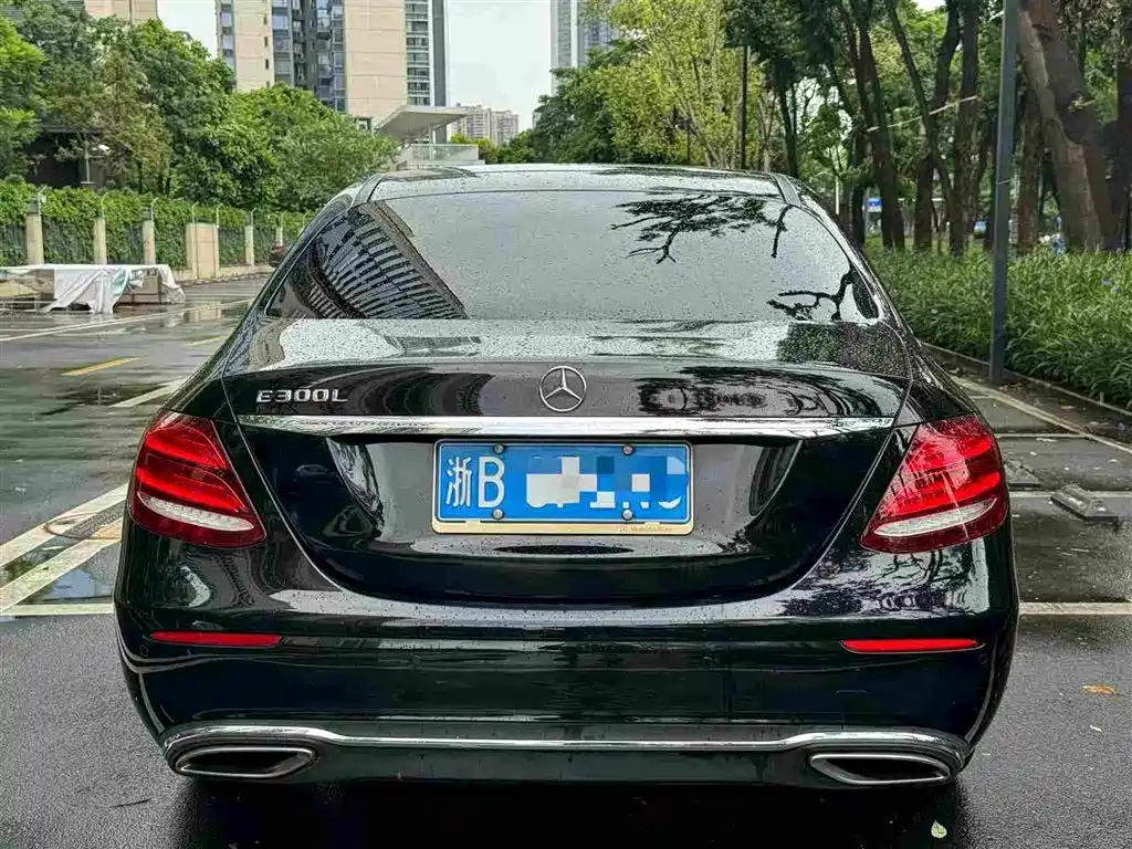 Mercedes-Benz E-Class 2018