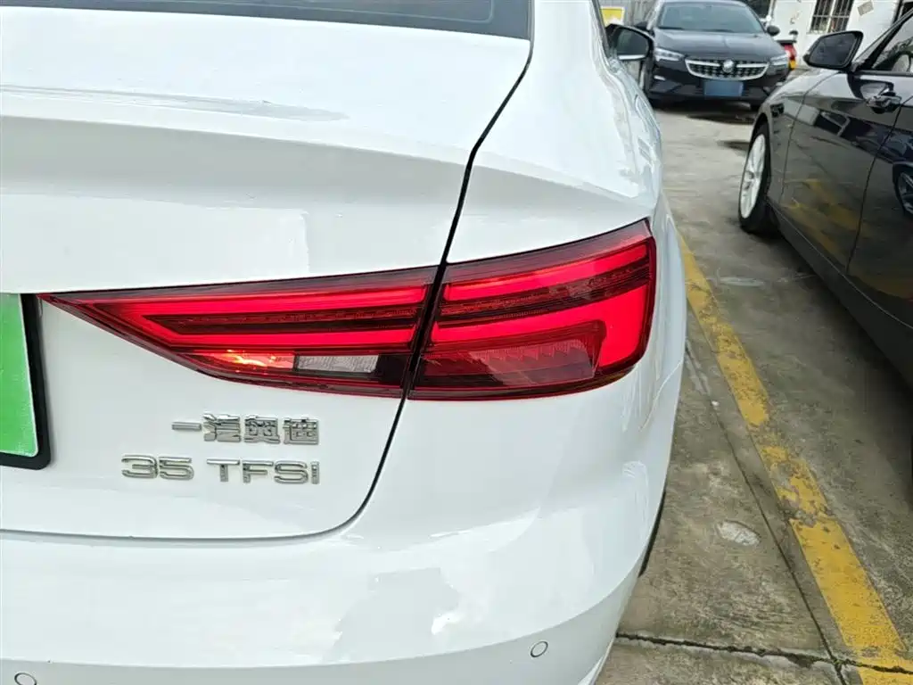 Audi A3 2020 — фото 24