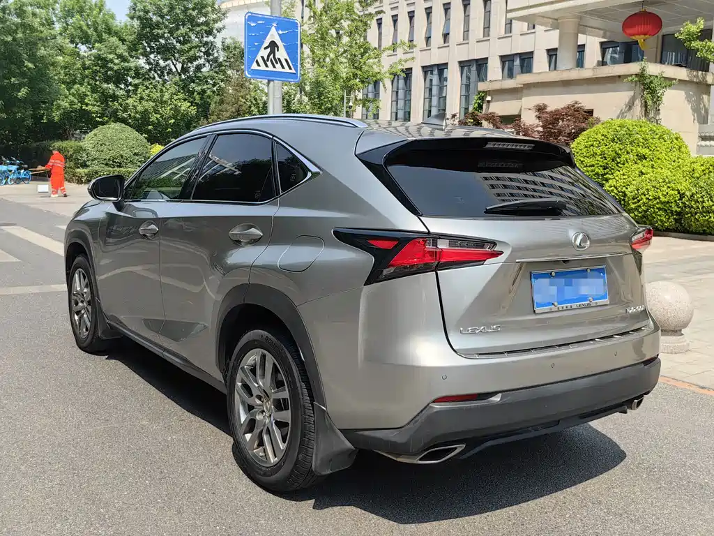 Lexus NX 2017 — фото 2