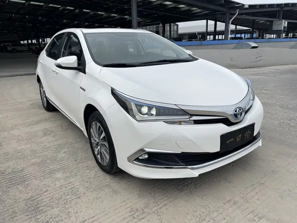 Toyota Corolla 2016 — фото 3