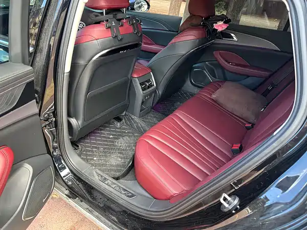 Hongqi H5 2024