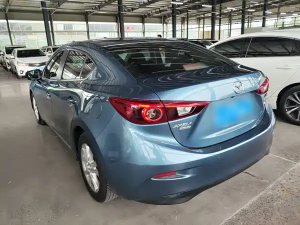 Mazda 3 Axela 2018
