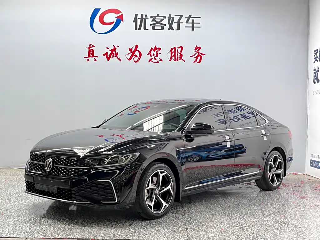 Volkswagen Passat 2024
