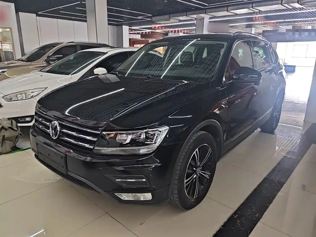 Volkswagen Tiguan L 2019 — фото 2