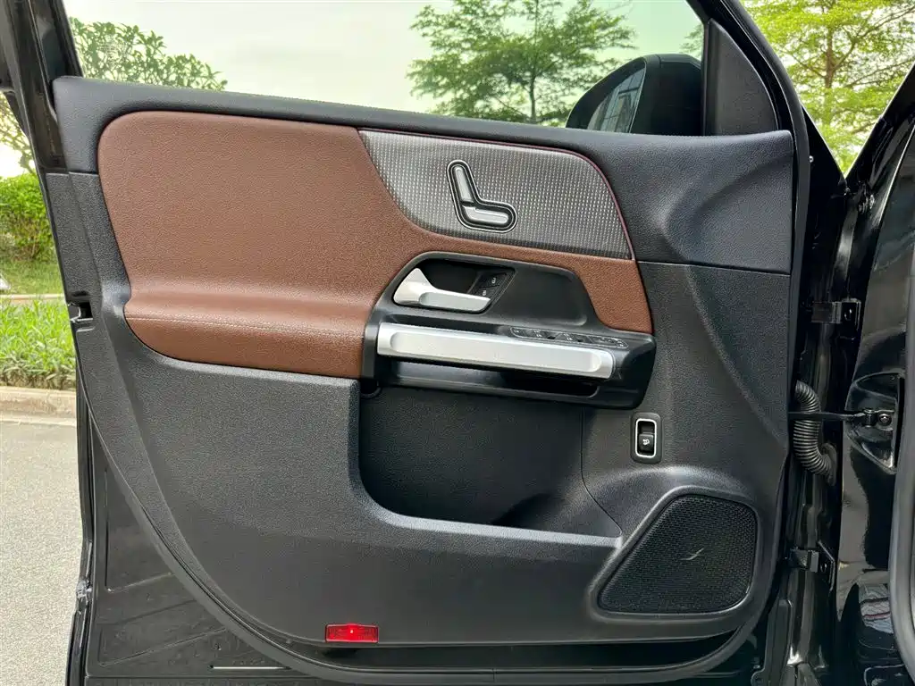 Mercedes-Benz GLB 2020 — фото 19
