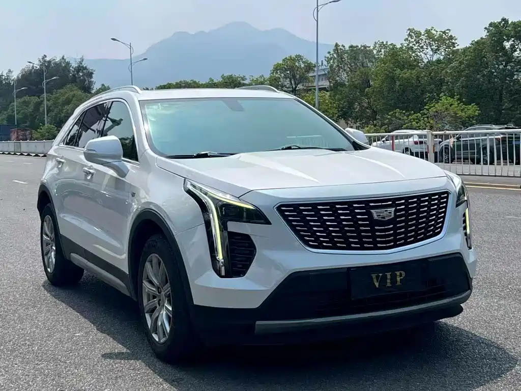 Cadillac XT4 2020 — фото 3