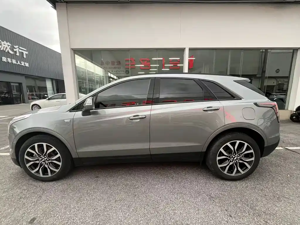 Cadillac XT5 2024 — фото 17