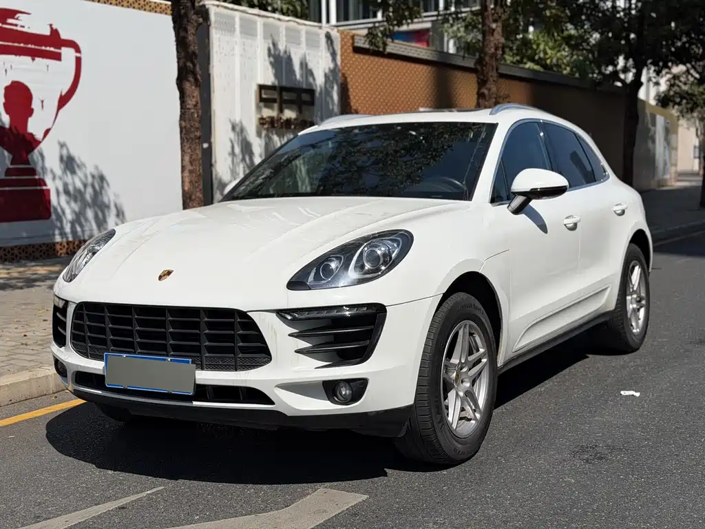 Porsche Macan 2017 — фото 1