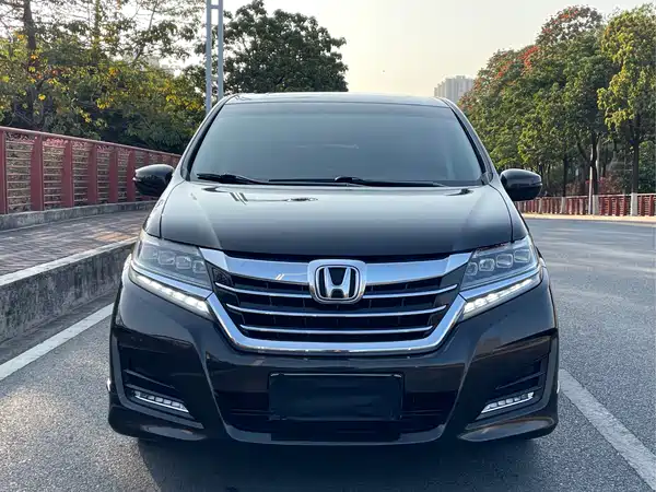 Honda Elysion 2016