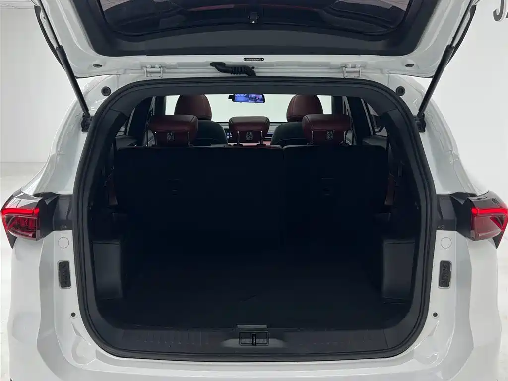 Jetour X70 PLUS 2022 — фото 14