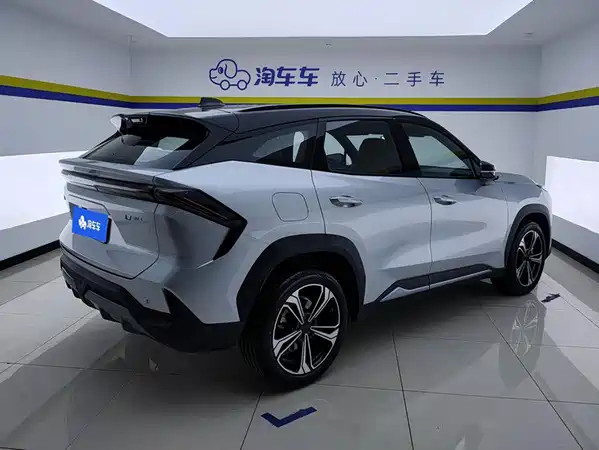 Geely Galaxy L7 2025