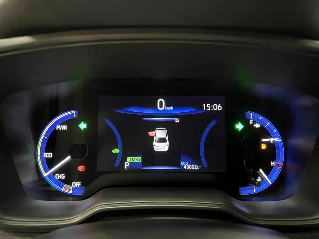 Toyota Corolla 2022 — фото 19