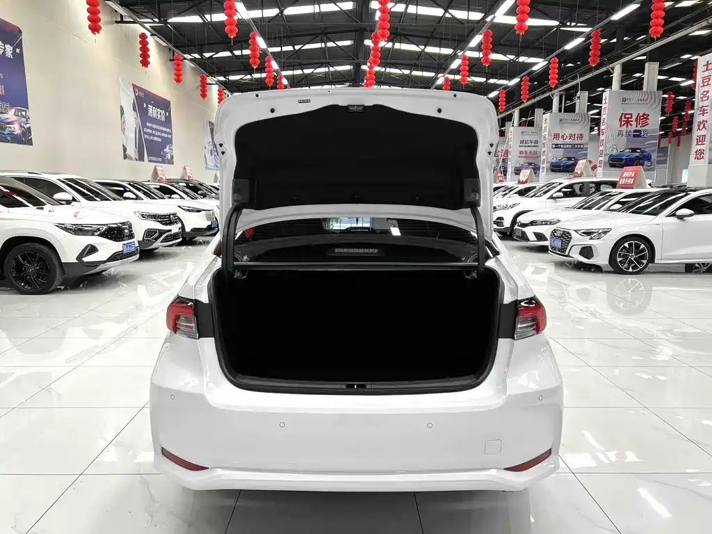 Toyota Corolla 2022 — фото 16