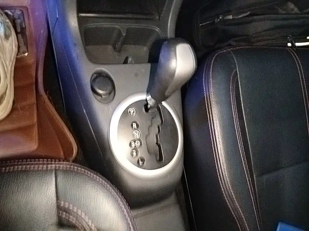 Suzuki Swift 2015 — фото 14