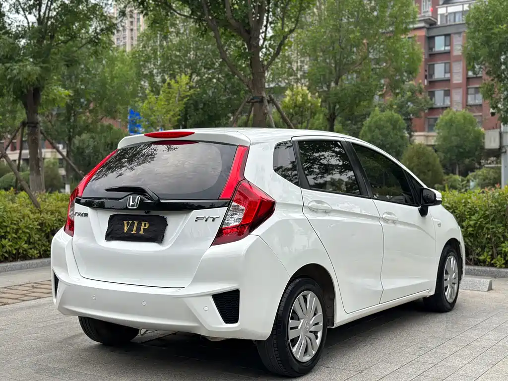 Honda Fit 2015 — фото 9