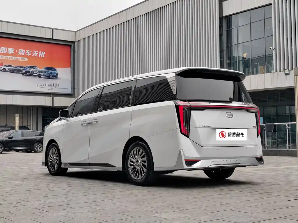 GAC Motor Trumpchi M8 2023 — фото 18