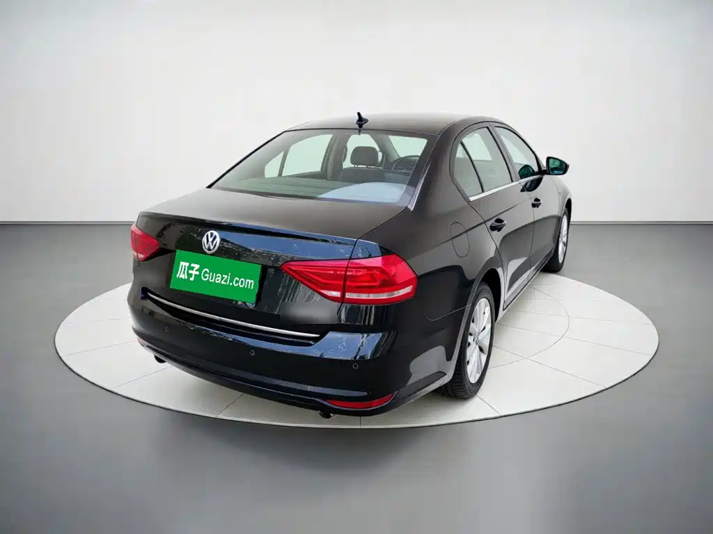Volkswagen Lavida 2015