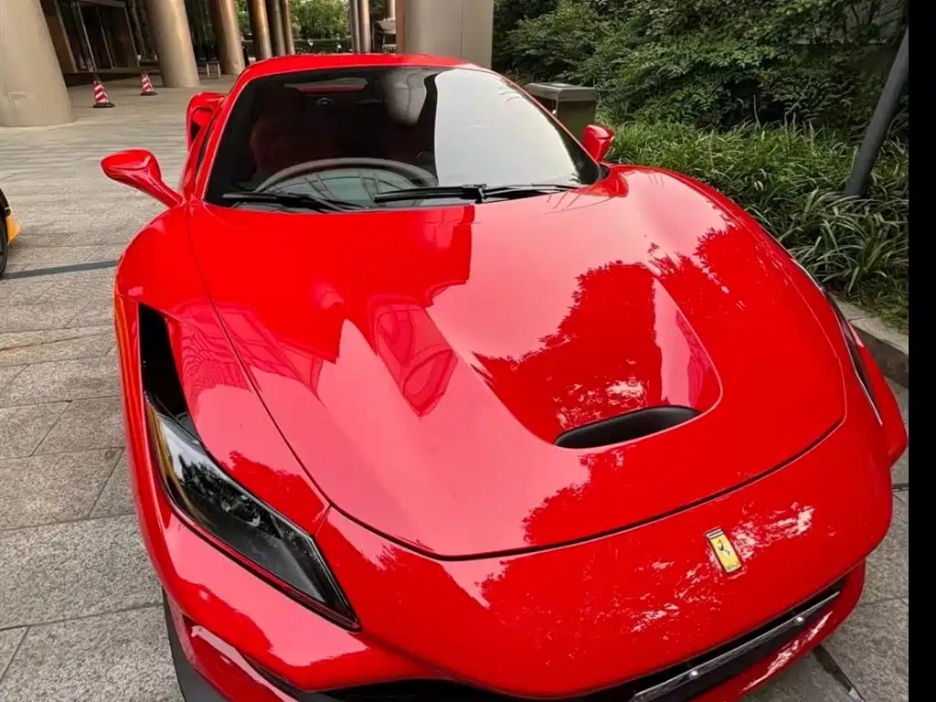 Ferrari F8 2022 — фото 2