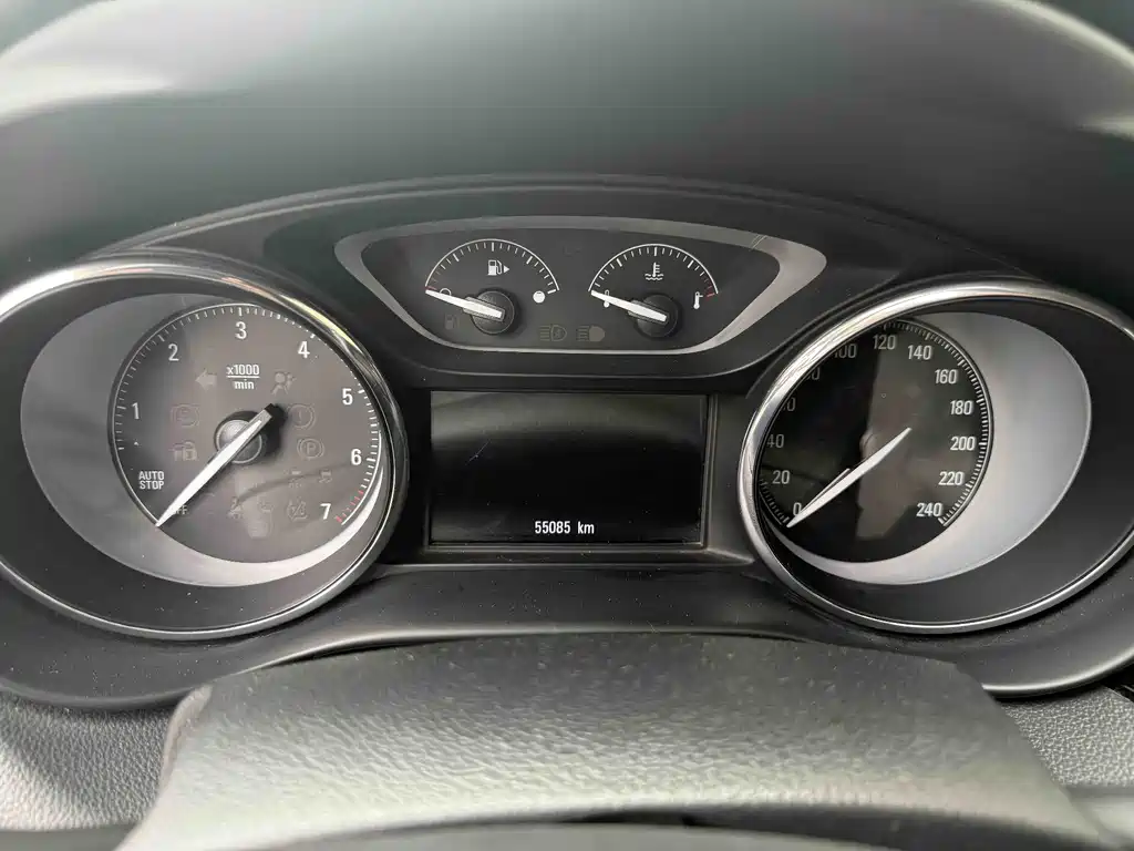 Buick Envision Plus 2018 — фото 2