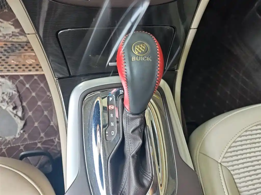Buick Regal 2017 — фото 14