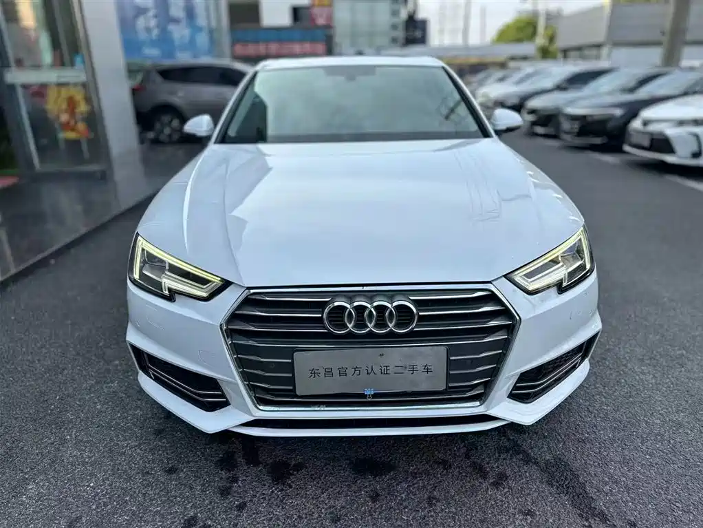 Audi A4L 2018 — фото 7