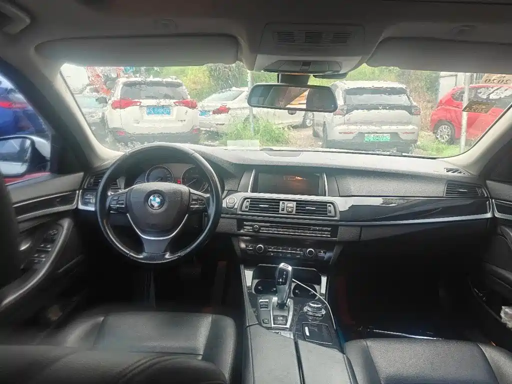 BMW 5 Series 2016 — фото 2