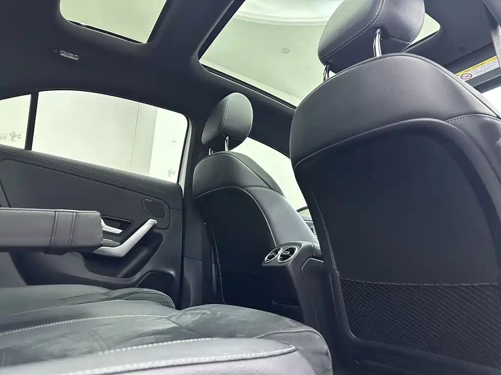 Mercedes-Benz A-Class 2020 — фото 15