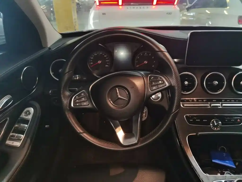 Mercedes-Benz C-Class 2015