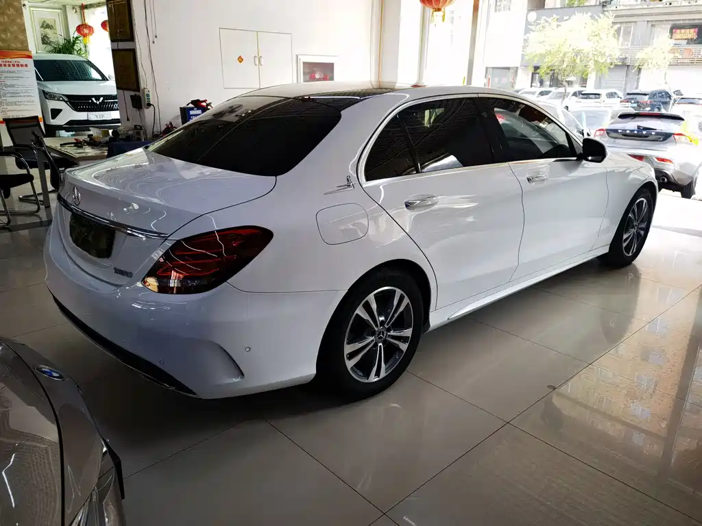 Mercedes-Benz C-Class 2018 — фото 6