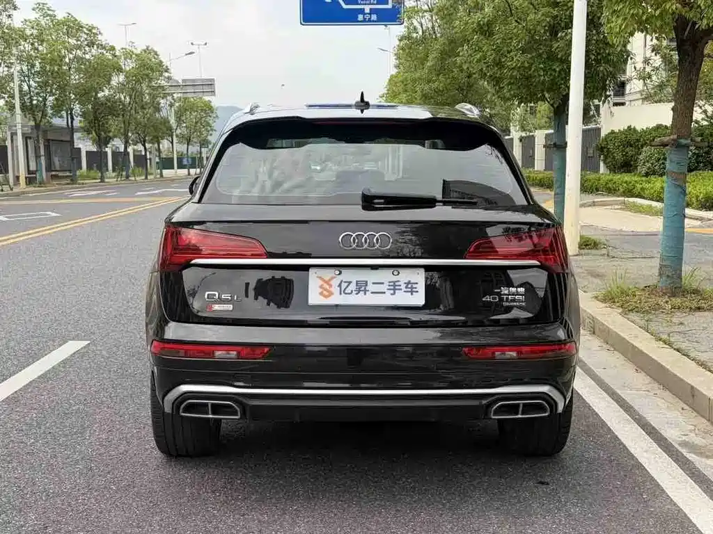 Audi Q5L 2021 — фото 5