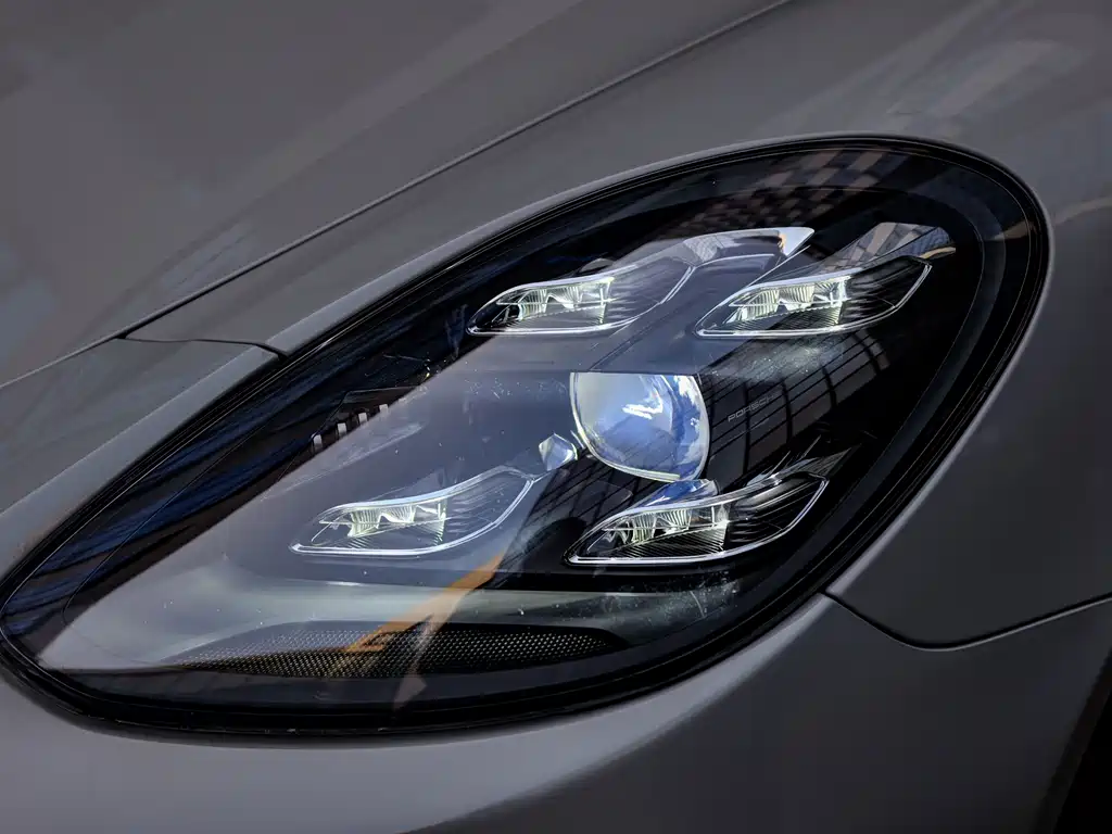 Porsche Panamera 2022 — фото 5